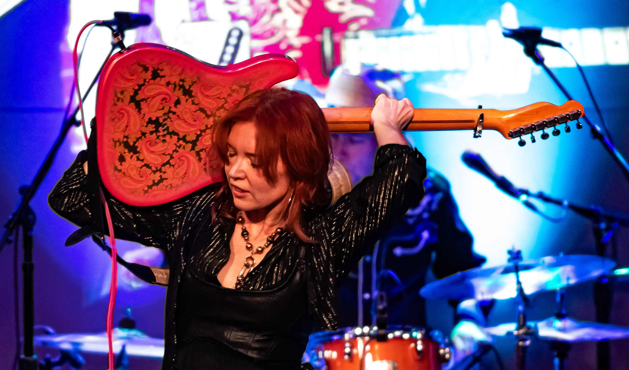 Sue Foley performing on tour